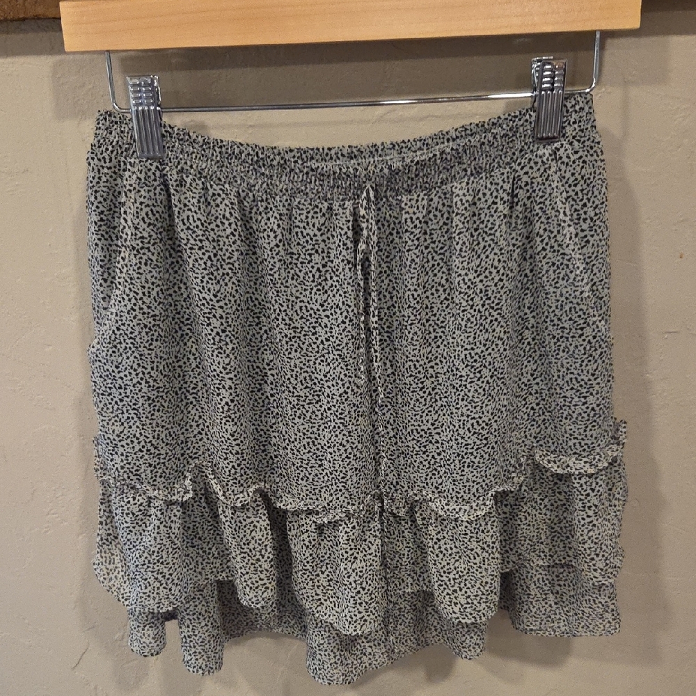 Sienna Sky Black and White Patterned Skirt Size Small